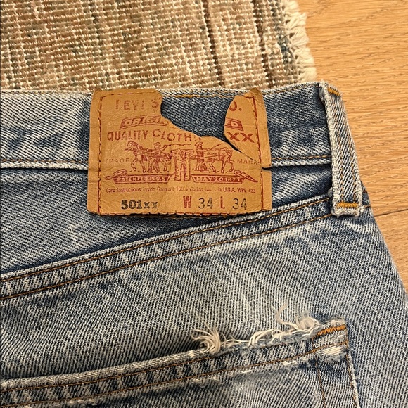 Amazing broken in vintage Levi’s - Picture 9 of 9